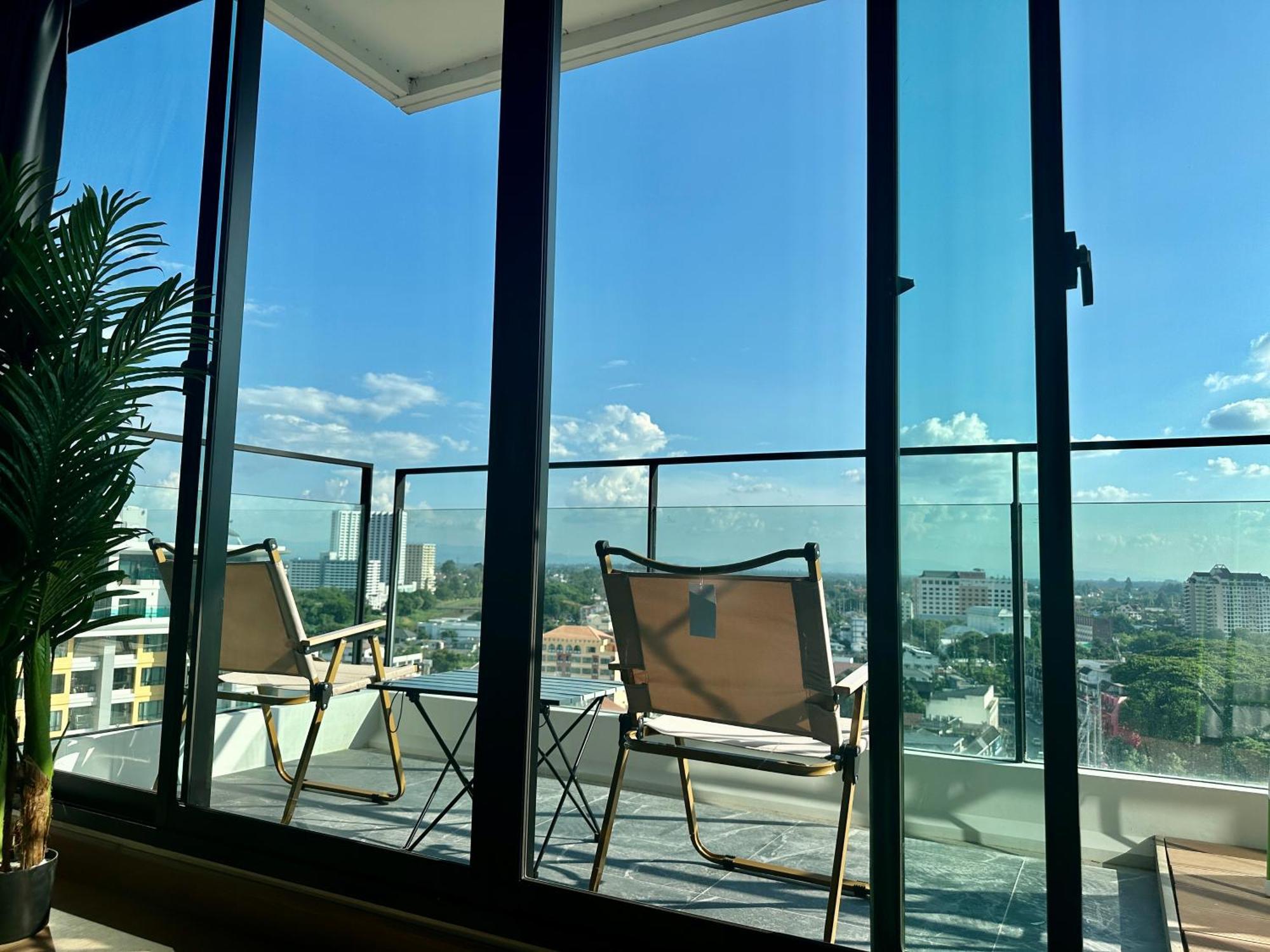 Astra Sky River Paronama Pool Luxury Changklan Chiang Mai Exterior photo